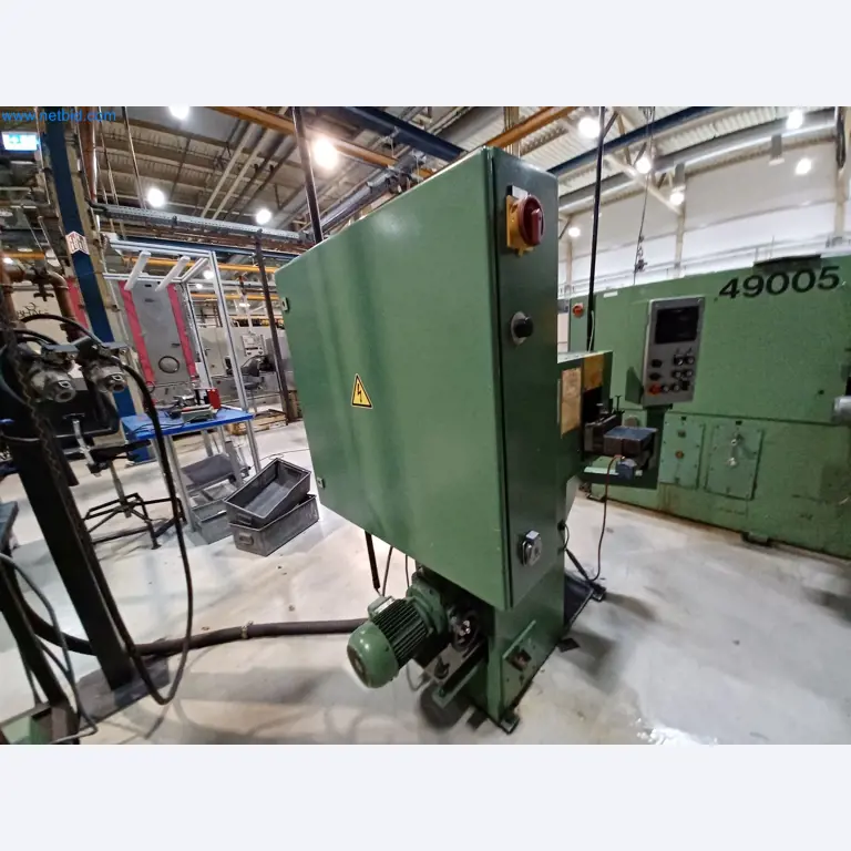 Stroje na výrobu lisovaných dílů mimo jiné pro automobilový průmysl.-2