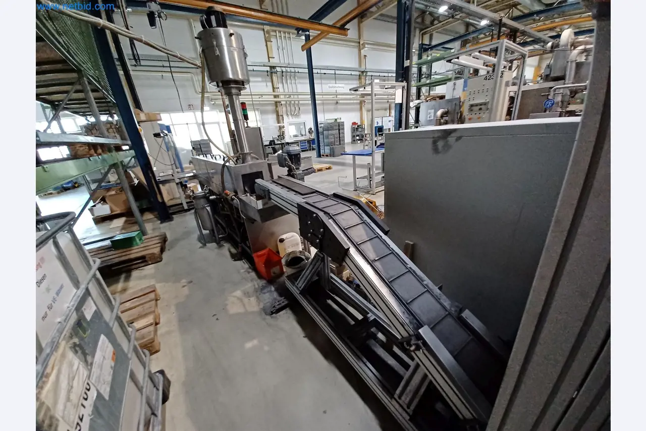 Machines for the production of stamped parts for the automotive industry, among others-7