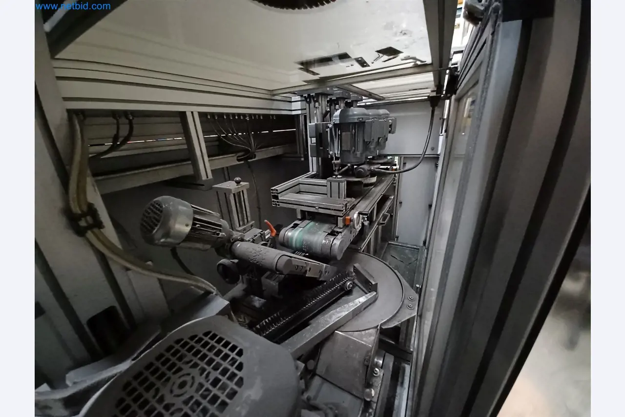 Machines for the production of stamped parts for the automotive industry, among others-9