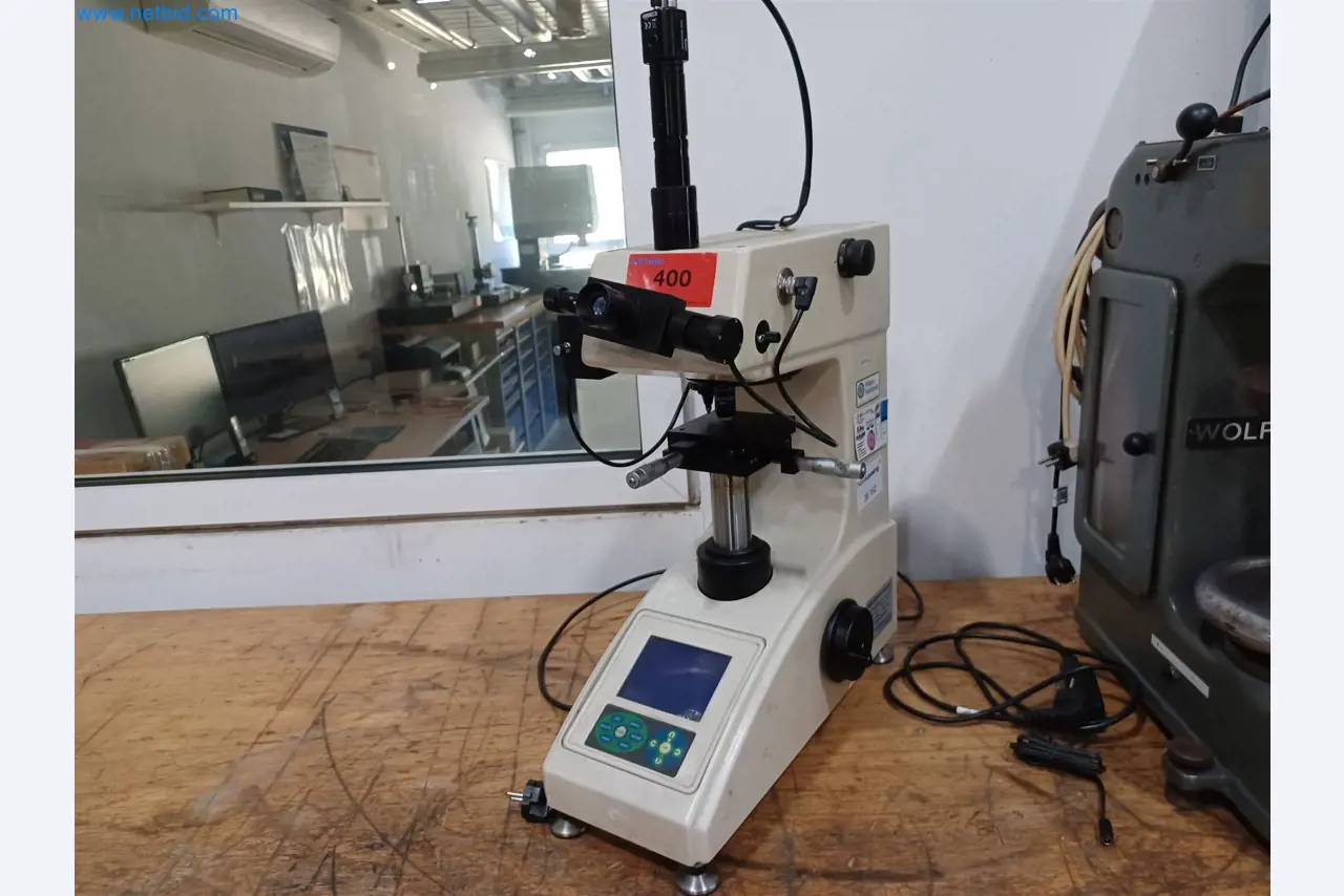 Máquinas para la producción de piezas estampadas para la industria del automóvil, entre otras-1