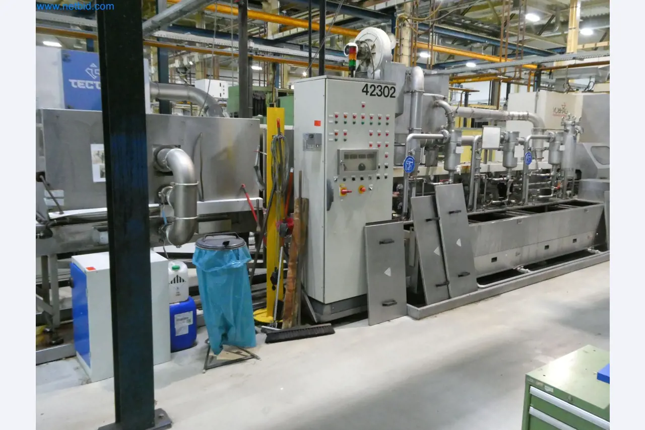 Máquinas para a produção de peças estampadas para a indústria automóvel, entre outras-1