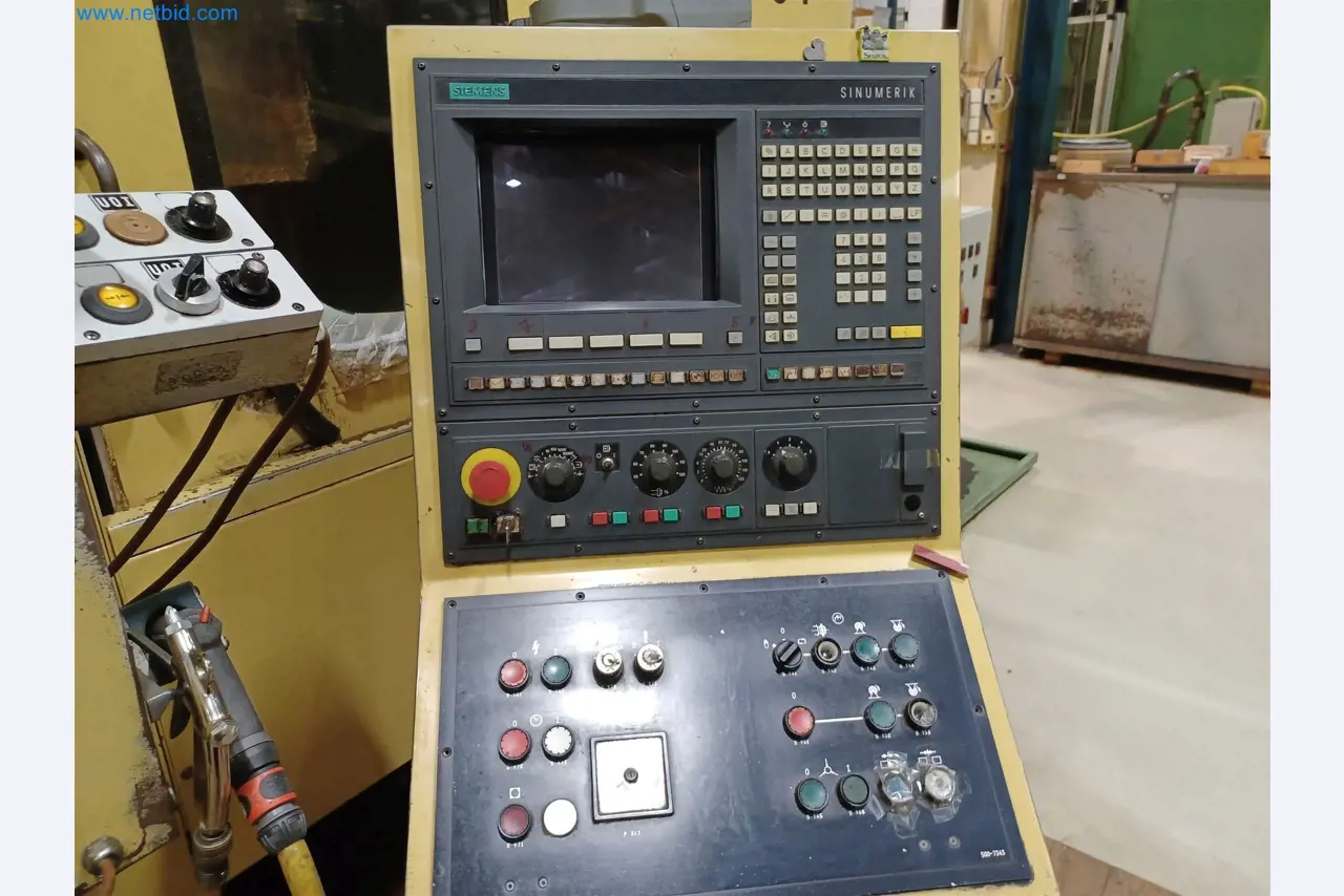 Máquinas para la producción de piezas estampadas para la industria del automóvil, entre otras-8