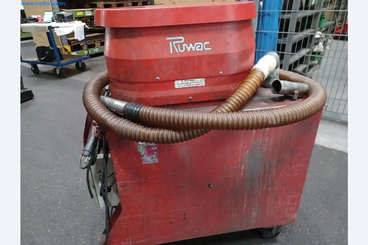 Machines voor de productie van gestanste onderdelen voor onder andere de auto-industrie-3