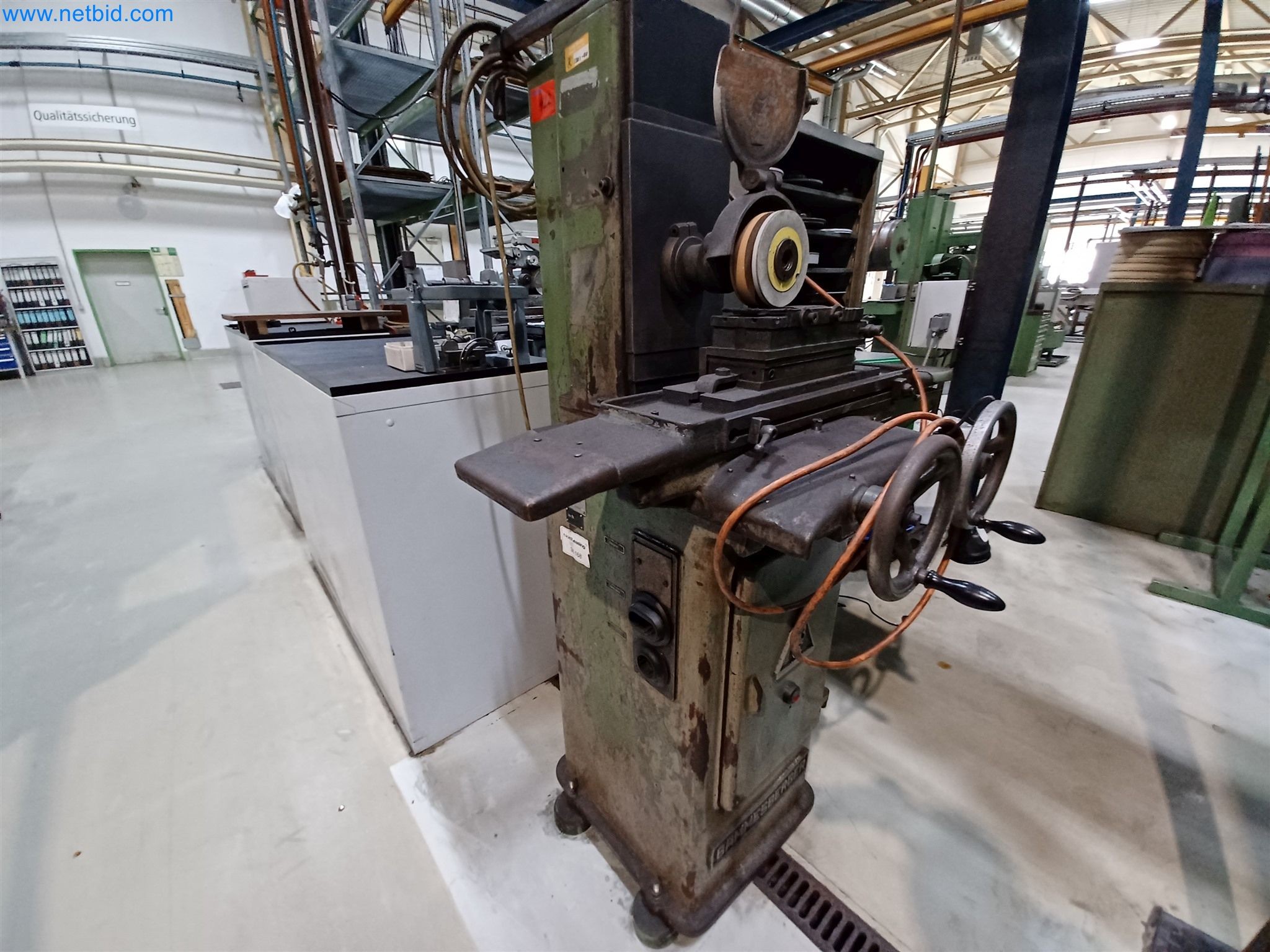 Máquinas para la producción de piezas estampadas para la industria del automóvil, entre otras-1