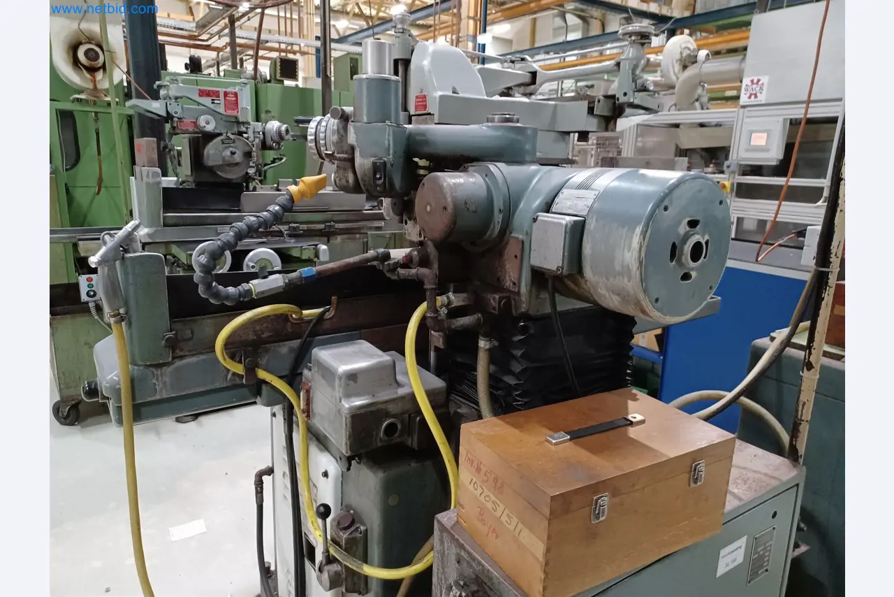 Machines for the production of stamped parts for the automotive industry, among others-8