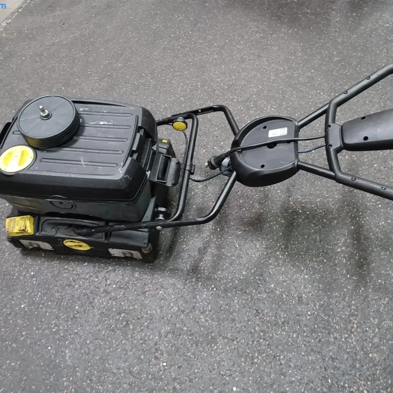 Wet floor cleaning machine Kärcher Professional BR40/10C