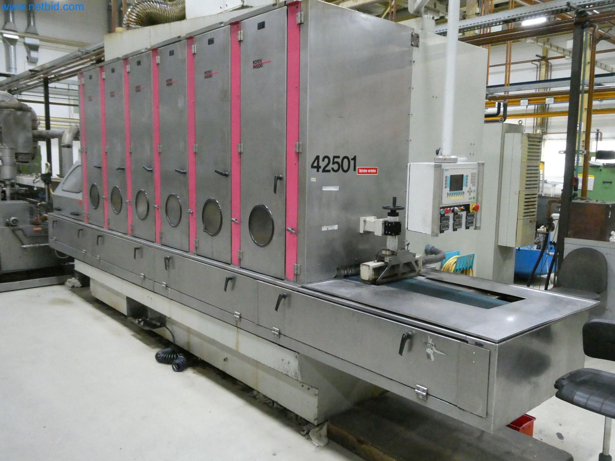 Maszyny do produkcji części tłoczonych dla przemysłu motoryzacyjnego, między innymi-2