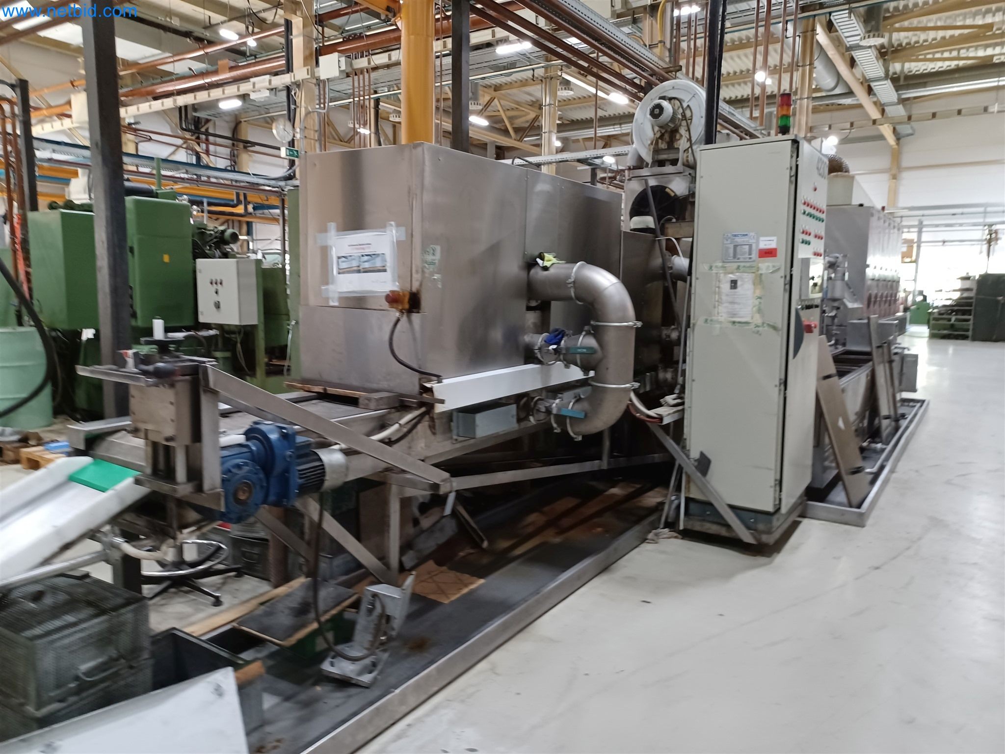 Maszyny do produkcji części tłoczonych dla przemysłu motoryzacyjnego, między innymi-2