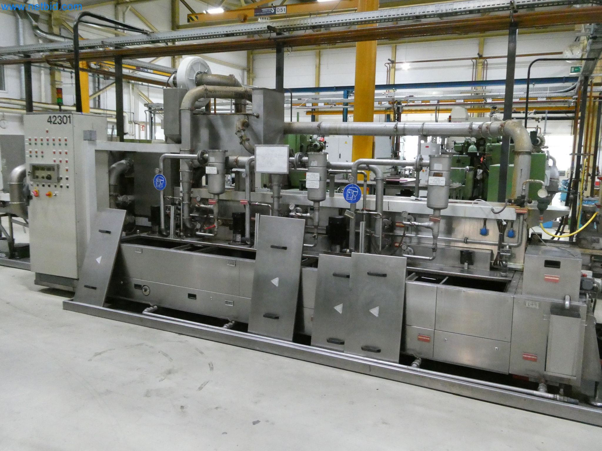 Maszyny do produkcji części tłoczonych dla przemysłu motoryzacyjnego, między innymi-7