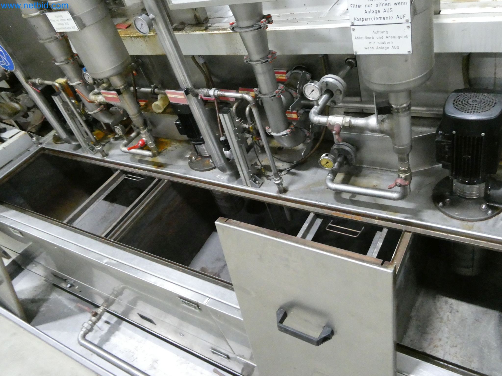 Maszyny do produkcji części tłoczonych dla przemysłu motoryzacyjnego, między innymi-9