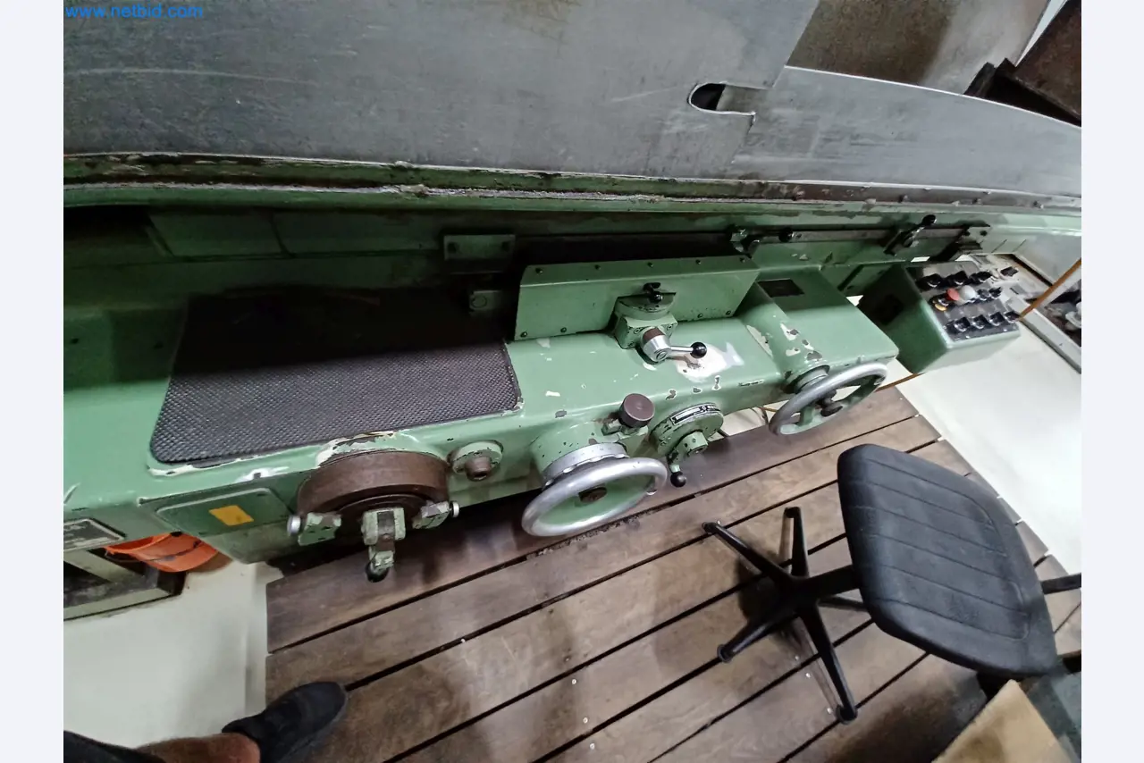 Machines for the production of stamped parts for the automotive industry, among others-4