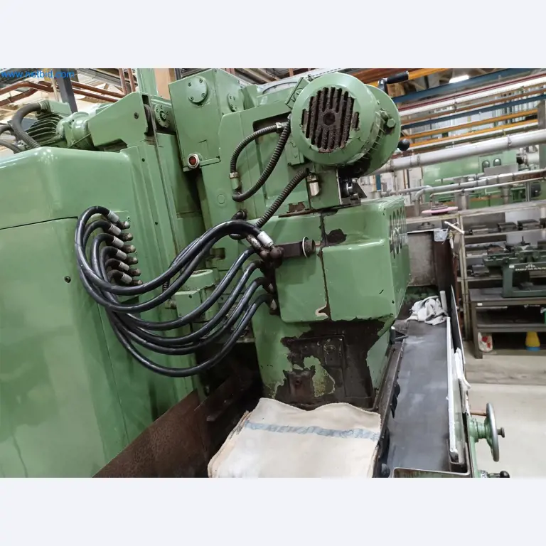 Machines for the production of stamped parts for the automotive industry, among others-8