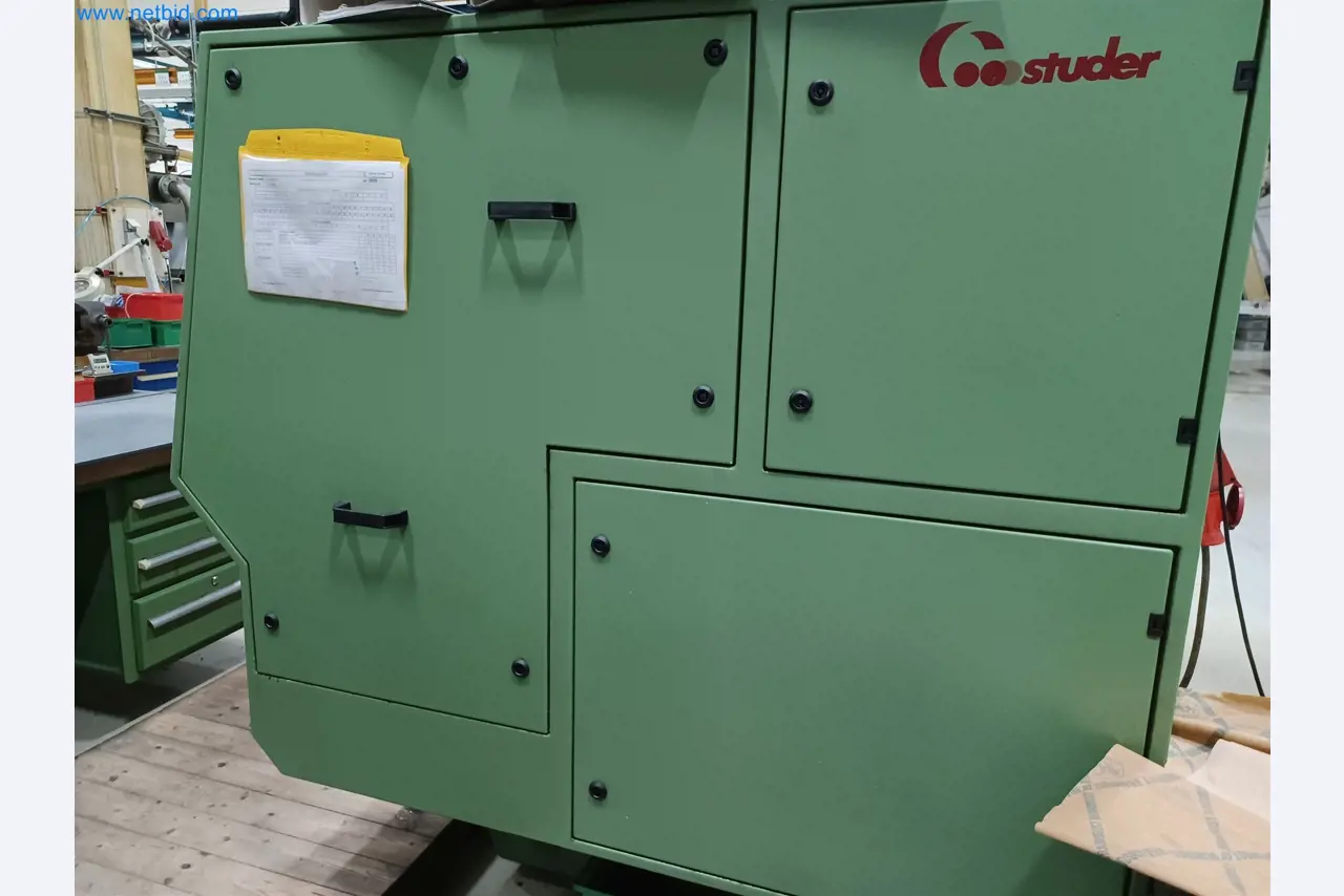 Machines for the production of stamped parts for the automotive industry, among others-8