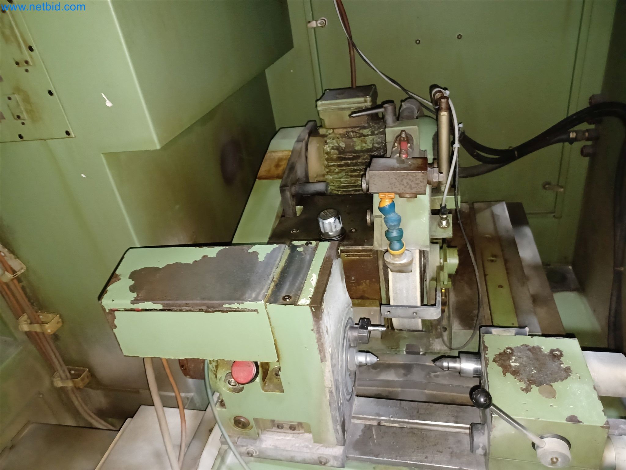 Maszyny do produkcji części tłoczonych dla przemysłu motoryzacyjnego, między innymi-9