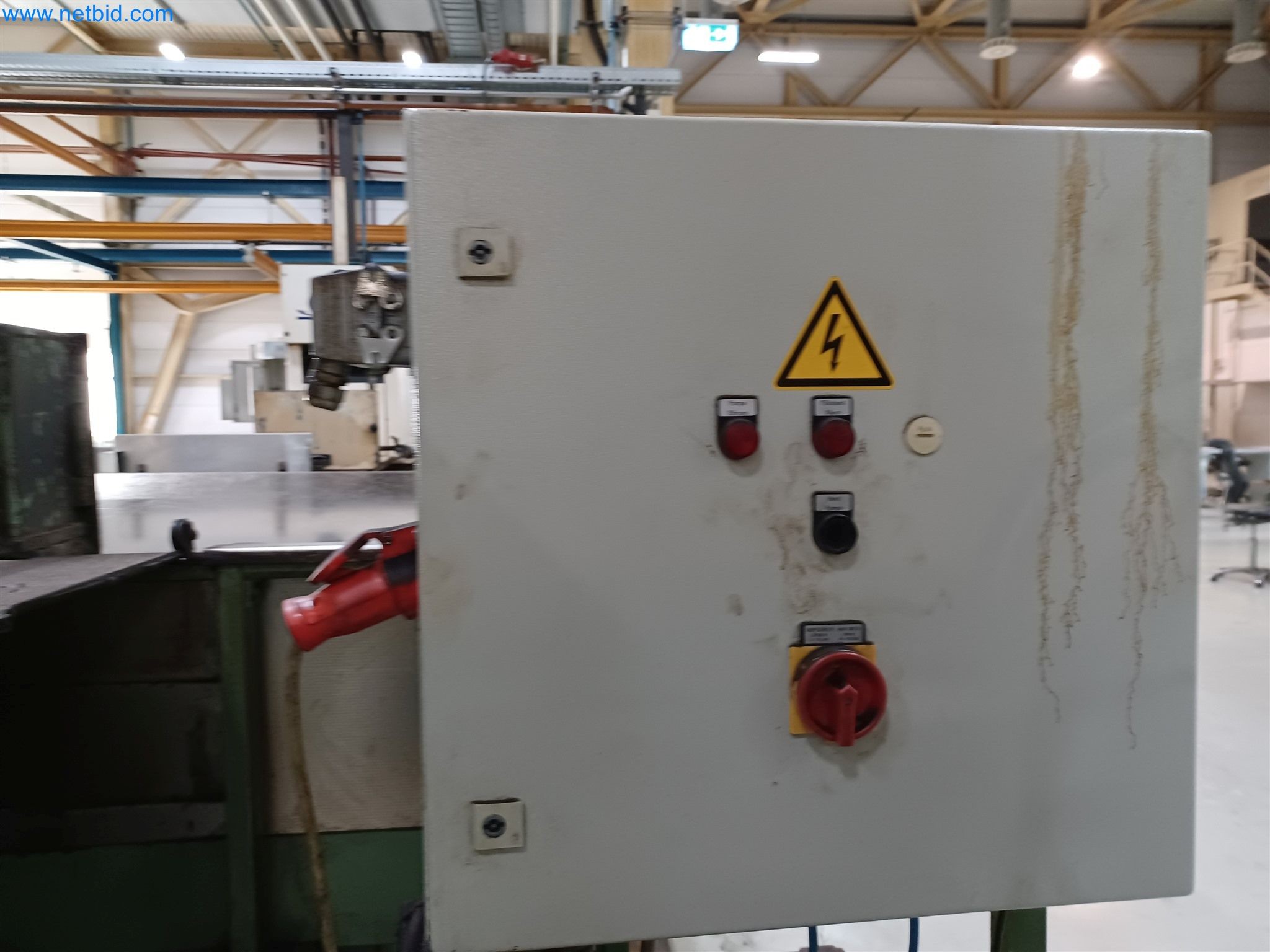 Maschinen zur Herstellung von Stanzteilen u.a. für die Automotiv-Branche-10