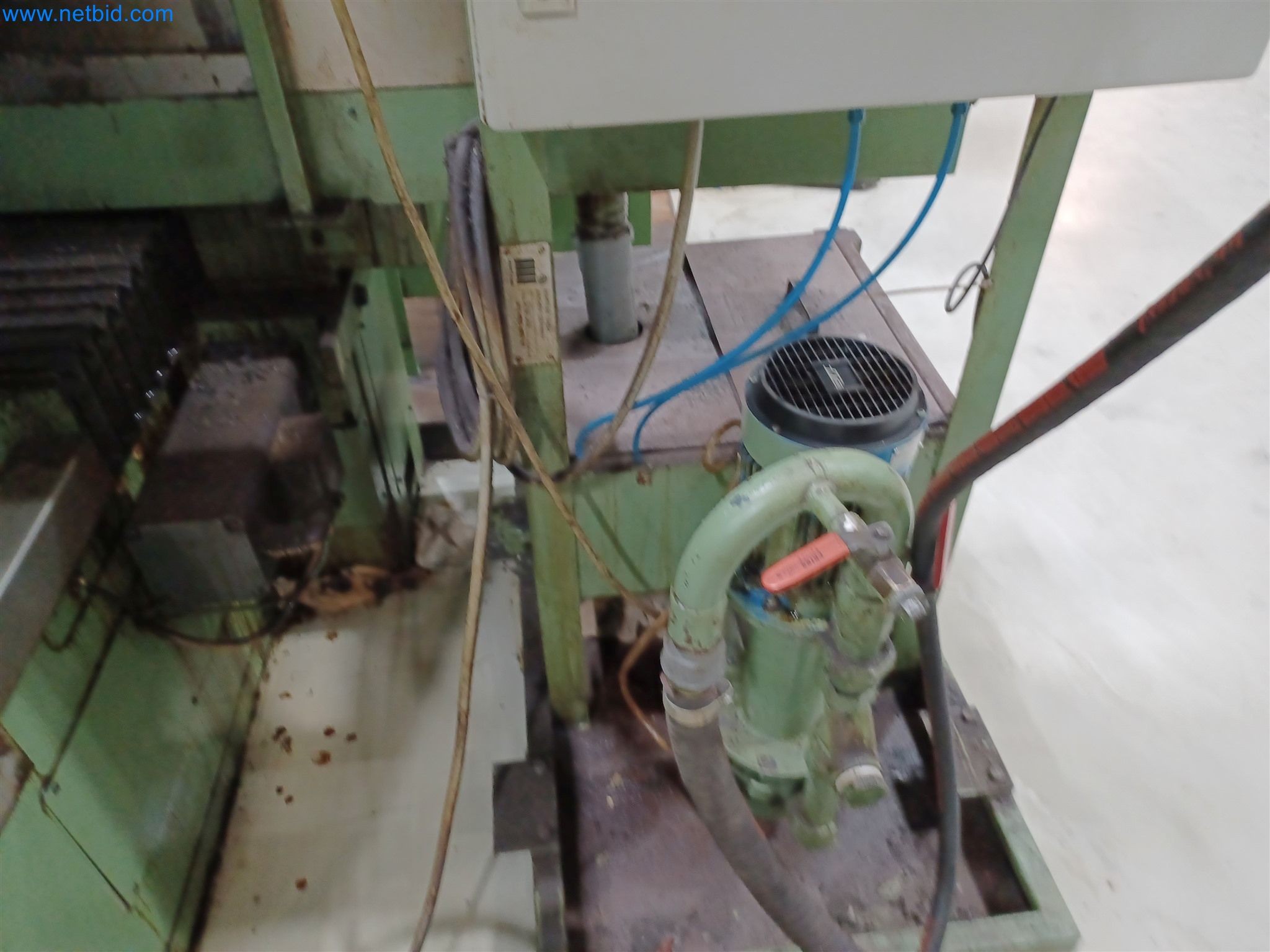 Maschinen zur Herstellung von Stanzteilen u.a. für die Automotiv-Branche-11