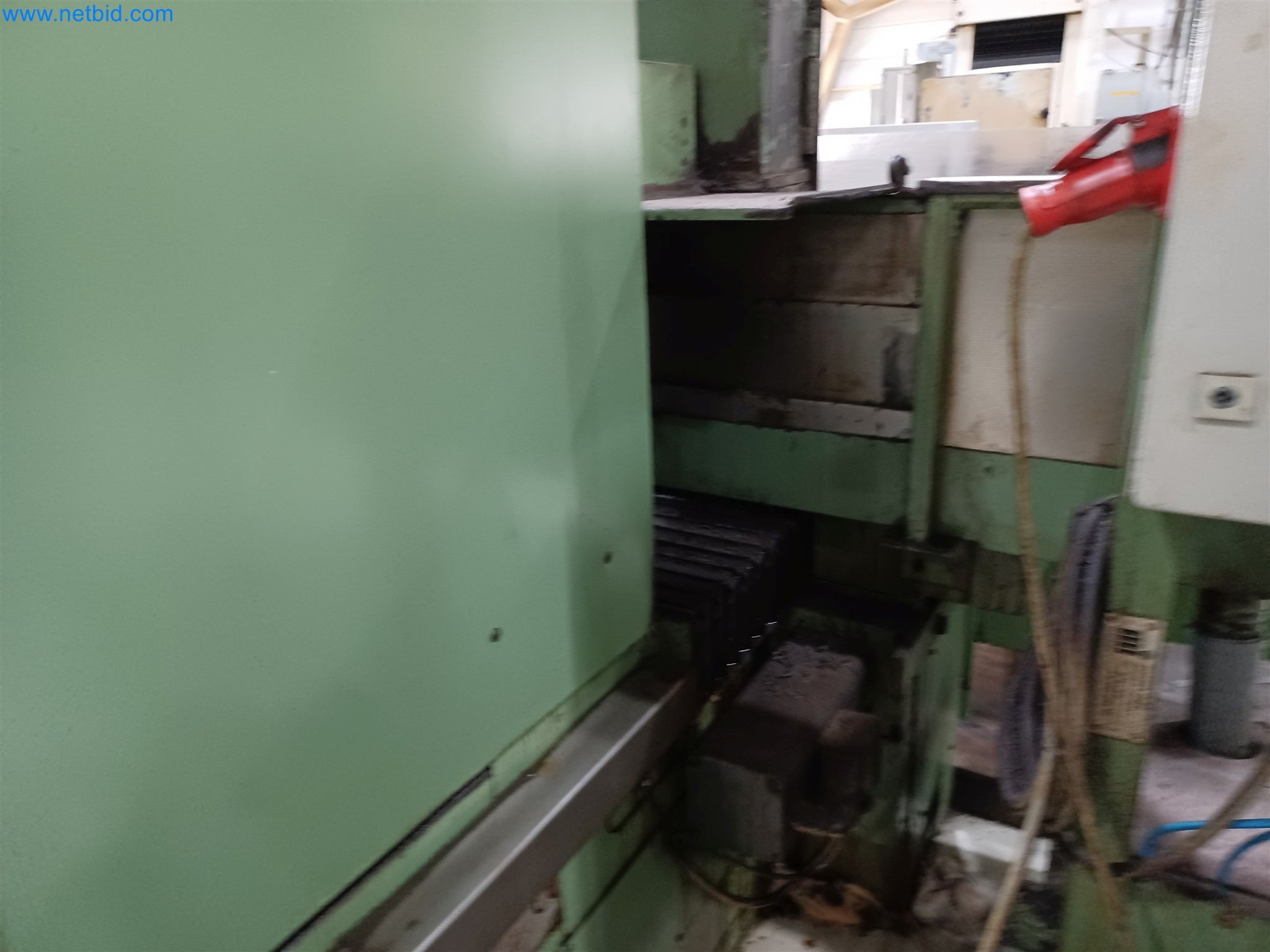 Maschinen zur Herstellung von Stanzteilen u.a. für die Automotiv-Branche-12