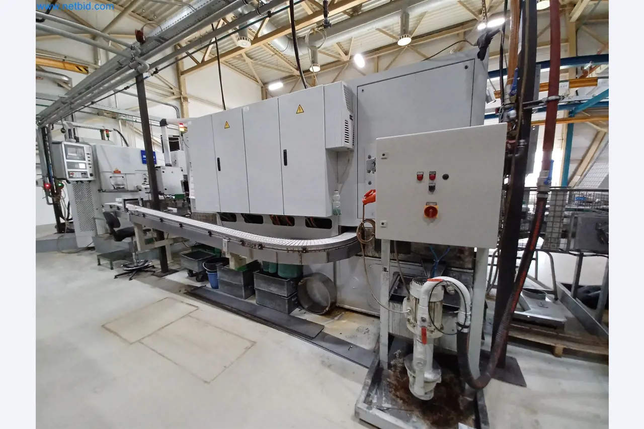 Machines for the production of stamped parts for the automotive industry, among others-4