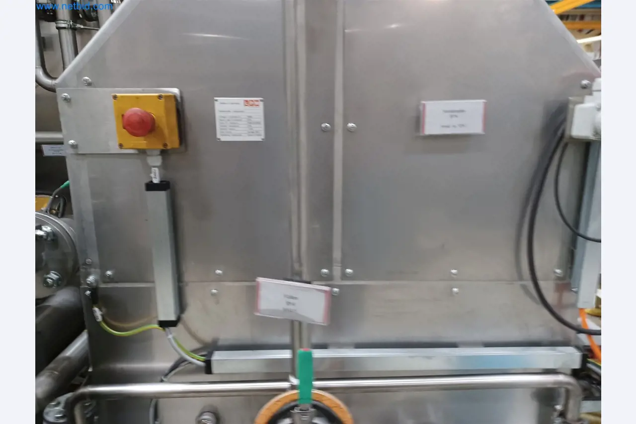 Machines voor de productie van gestanste onderdelen voor onder andere de auto-industrie-10