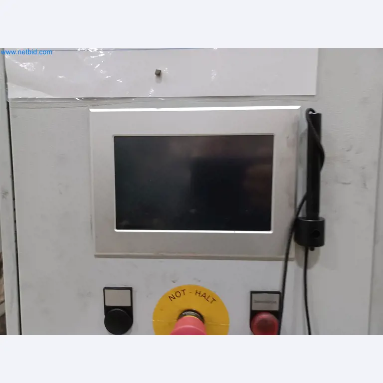 Machines voor de productie van gestanste onderdelen voor onder andere de auto-industrie-14