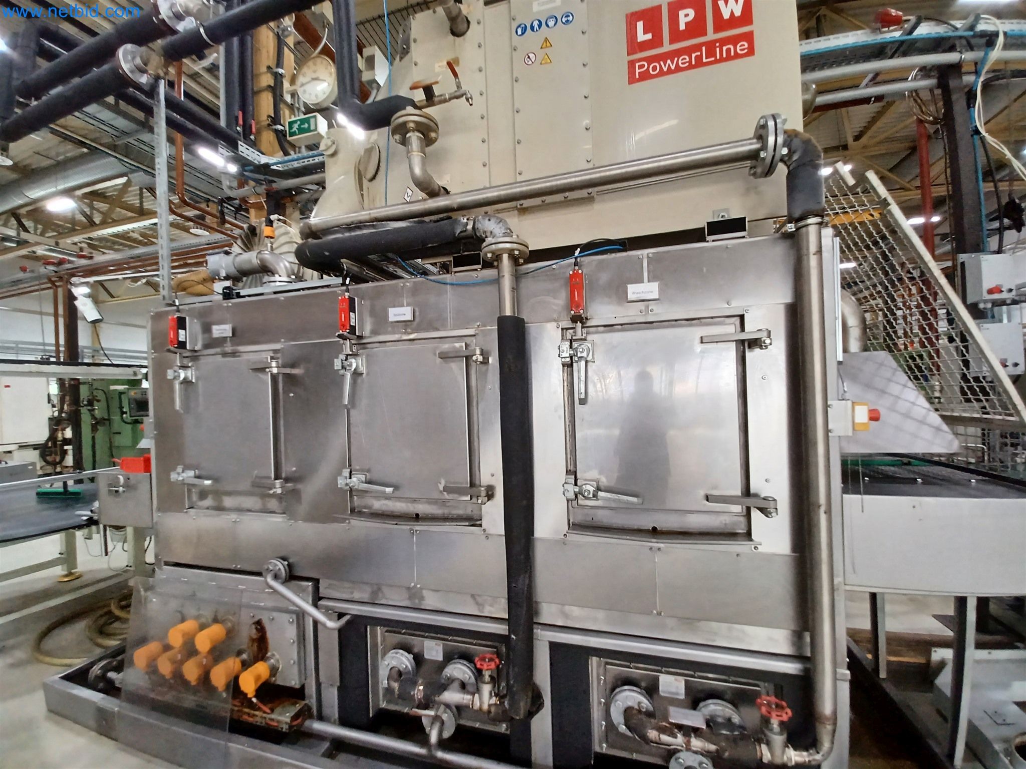 Machines for the production of stamped parts for the automotive industry, among others-5