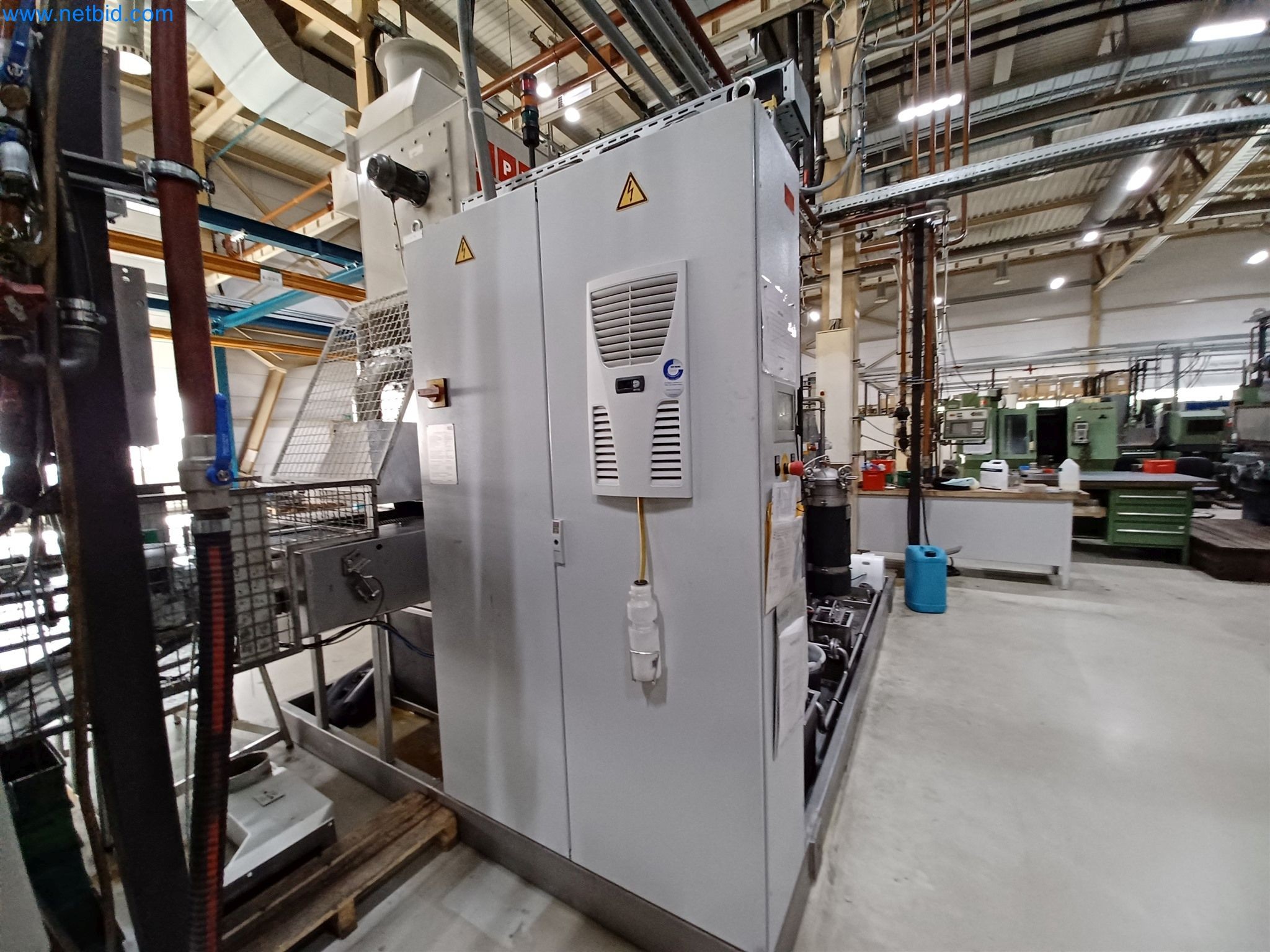 Machines for the production of stamped parts for the automotive industry, among others-8