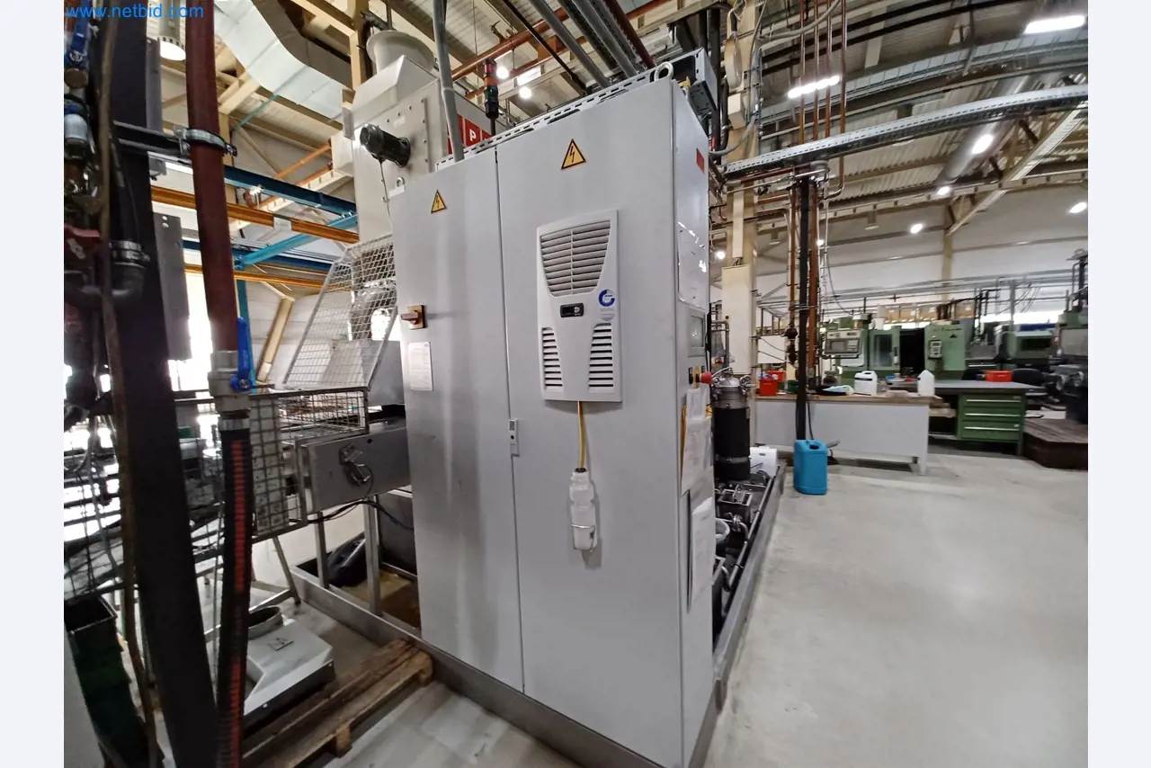 Machines voor de productie van gestanste onderdelen voor onder andere de auto-industrie-8