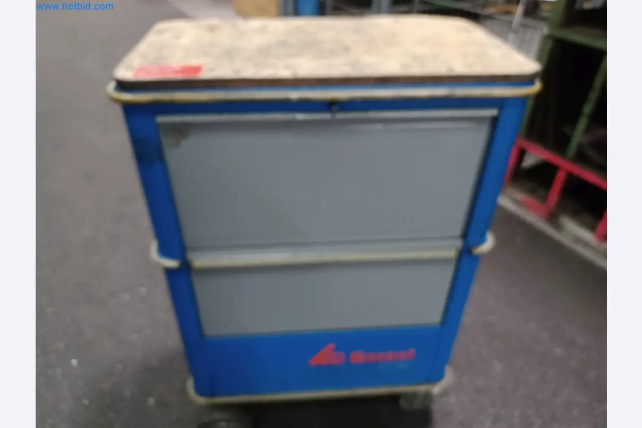 Maszyny do produkcji części tłoczonych dla przemysłu motoryzacyjnego, między innymi-1