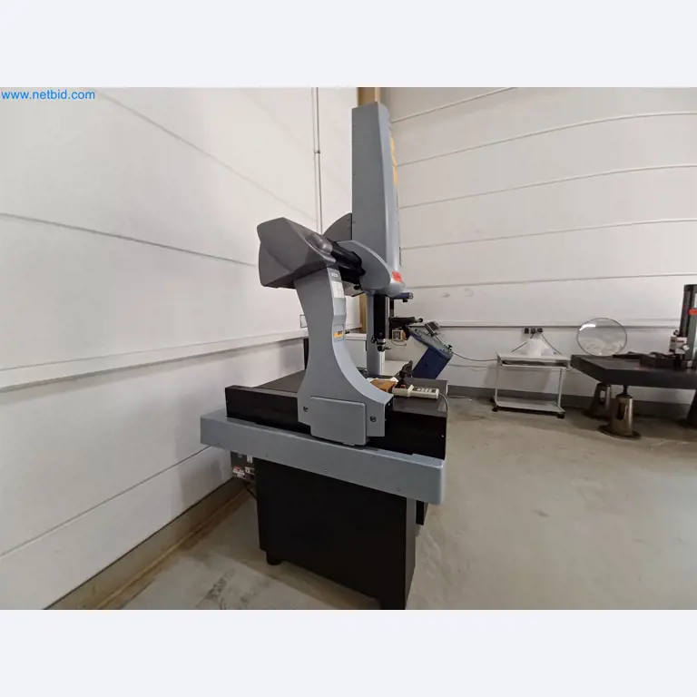 Máquinas para la producción de piezas estampadas para la industria del automóvil, entre otras-4