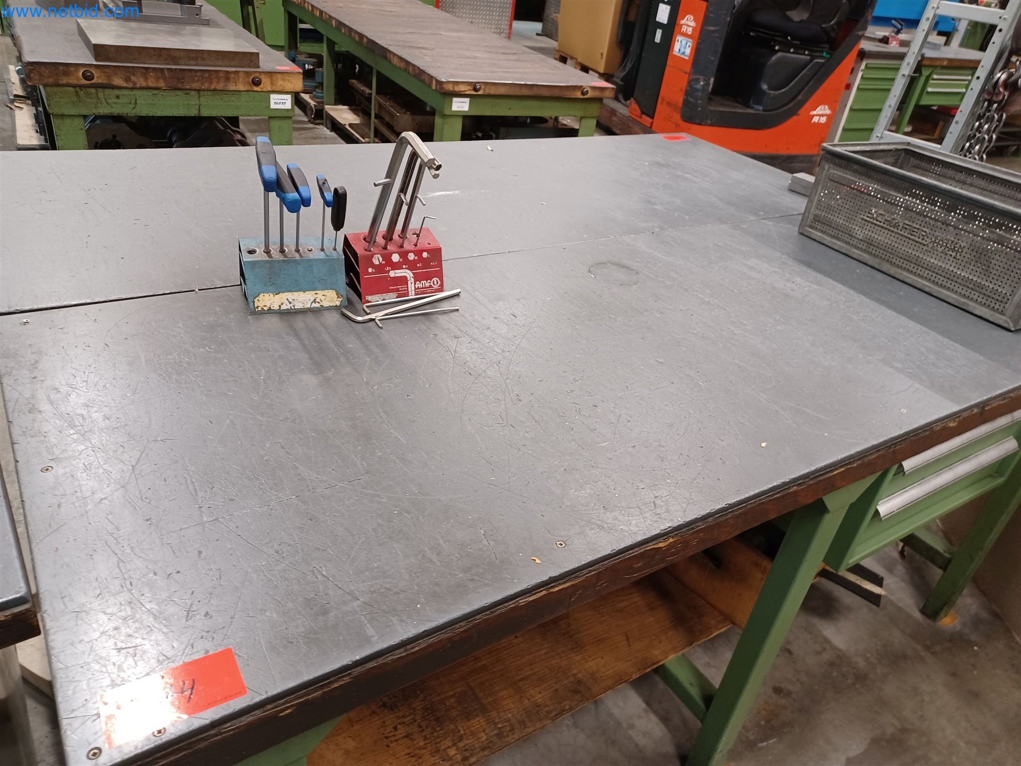 Maszyny do produkcji części tłoczonych dla przemysłu motoryzacyjnego, między innymi-2