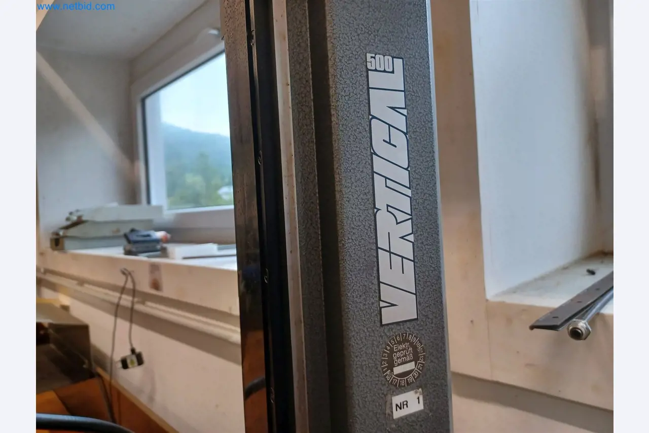 Maszyny do produkcji części tłoczonych dla przemysłu motoryzacyjnego, między innymi-10