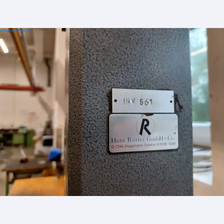 Maszyny do produkcji części tłoczonych dla przemysłu motoryzacyjnego, między innymi-11