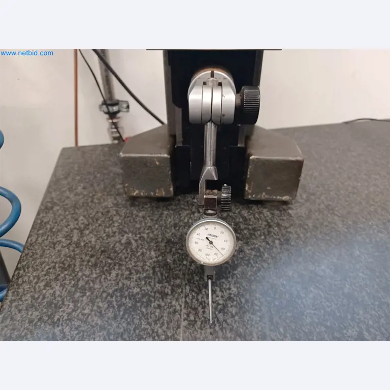 Maszyny do produkcji części tłoczonych dla przemysłu motoryzacyjnego, między innymi-9