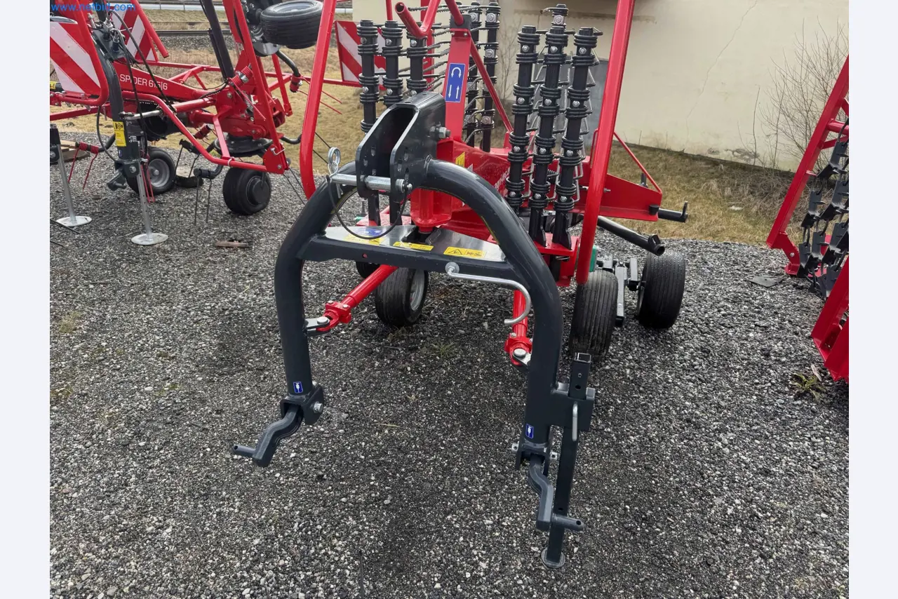 Kmetijski pripomočki in prikolice kot novi-13