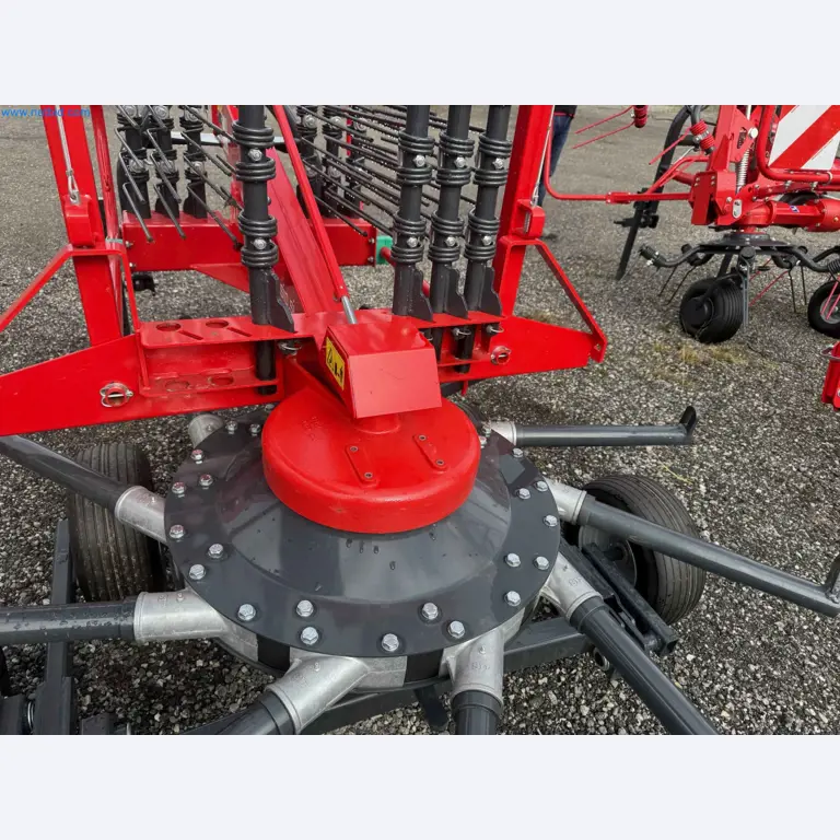 Kmetijski pripomočki in prikolice kot novi-15