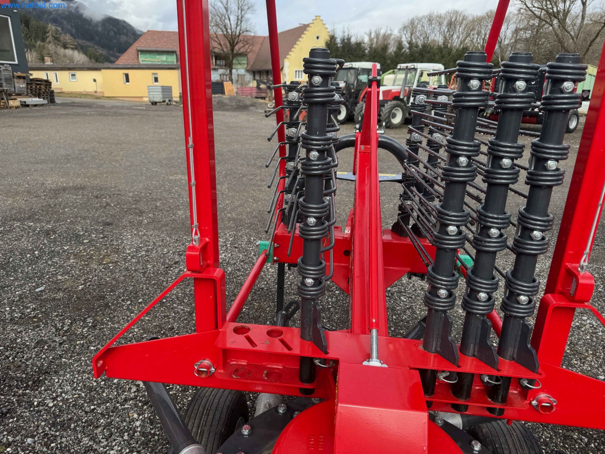 Kmetijski pripomočki in prikolice kot novi-16