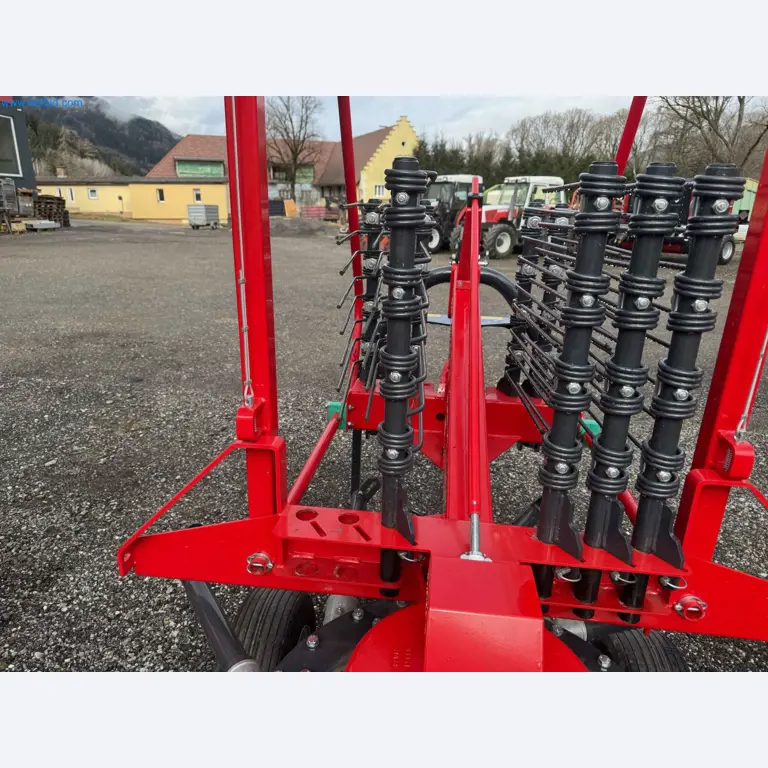 Kmetijski pripomočki in prikolice kot novi-16