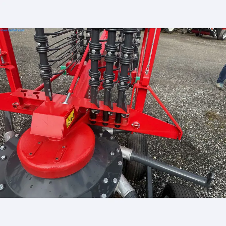 Kmetijski pripomočki in prikolice kot novi-17