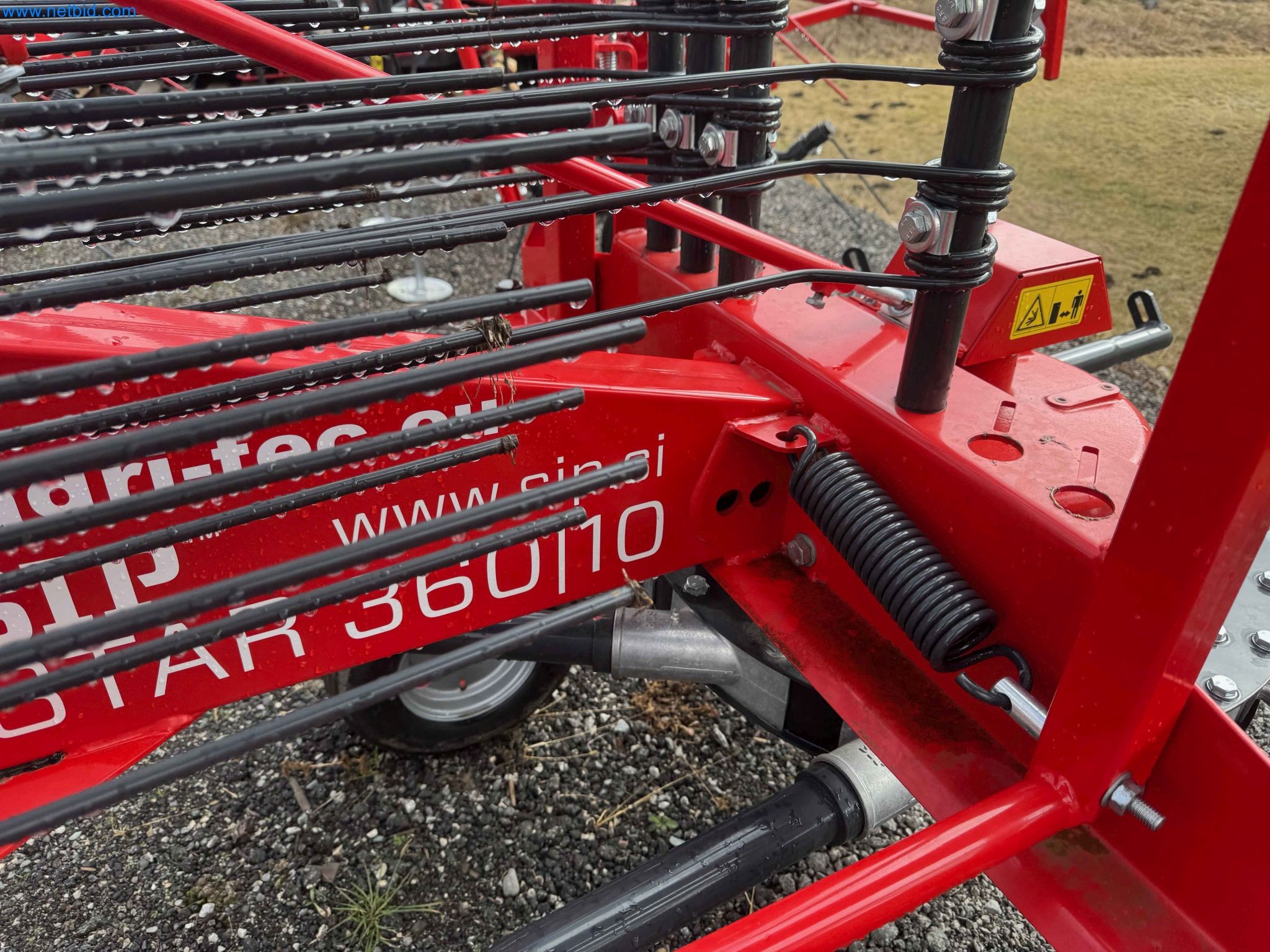 Kmetijski pripomočki in prikolice kot novi-5