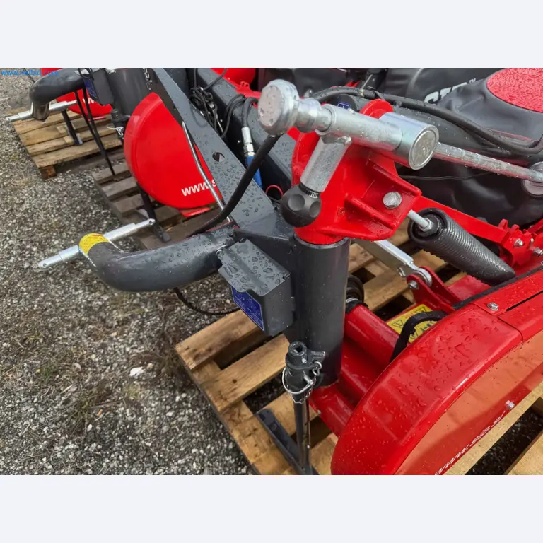 Kmetijski pripomočki in prikolice kot novi-15