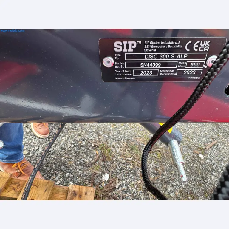 Kmetijski pripomočki in prikolice kot novi-19