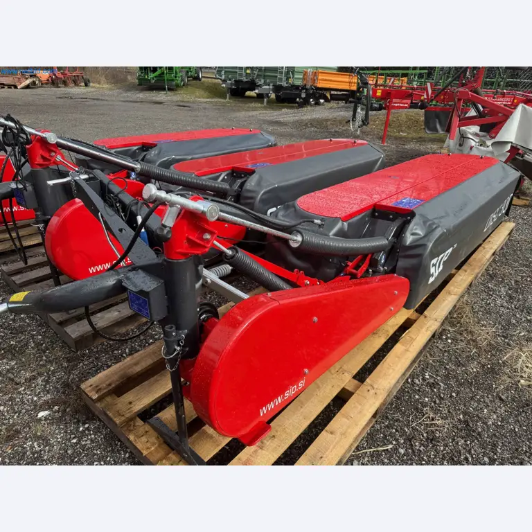 Kmetijski pripomočki in prikolice kot novi-1