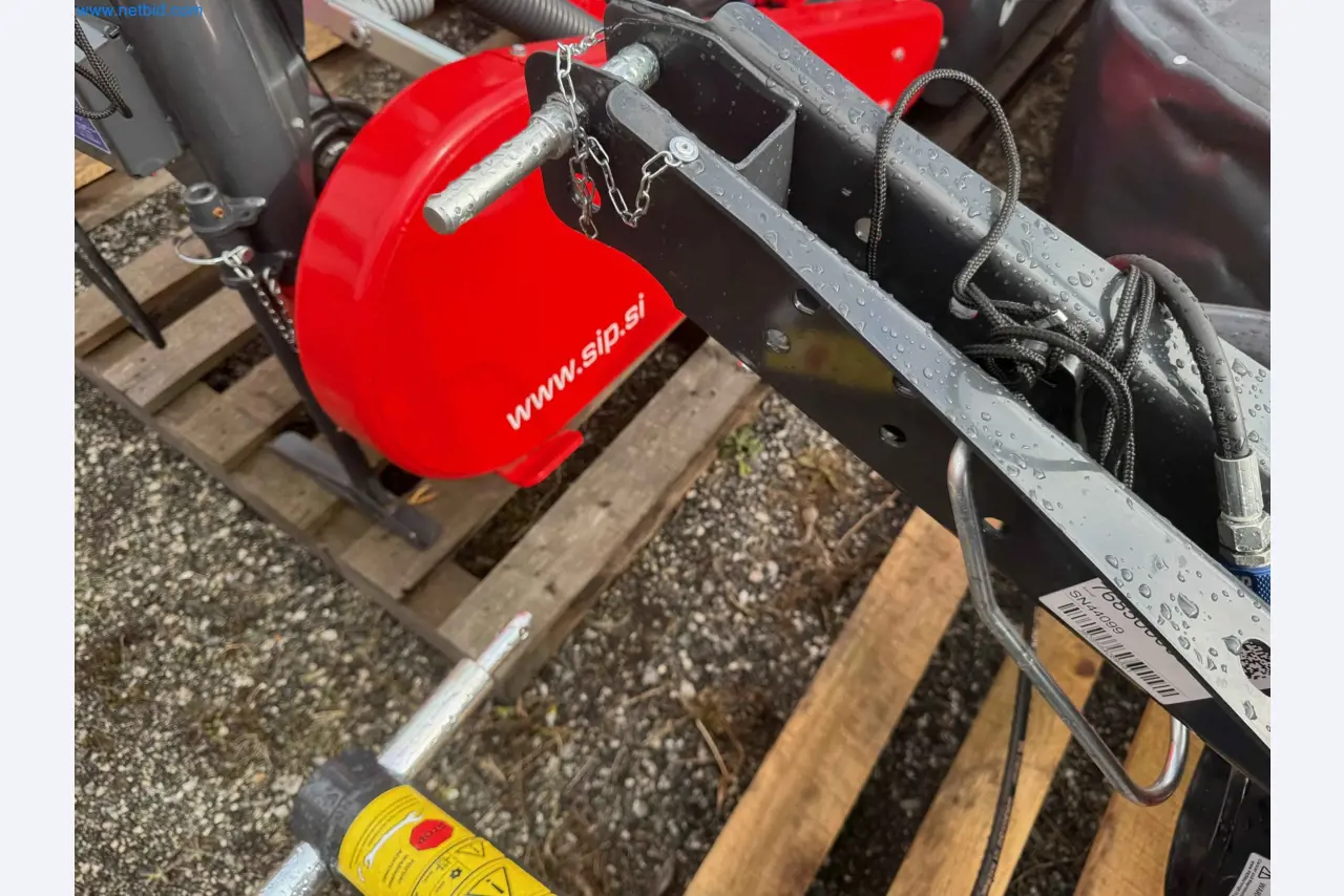 Kmetijski pripomočki in prikolice kot novi-21