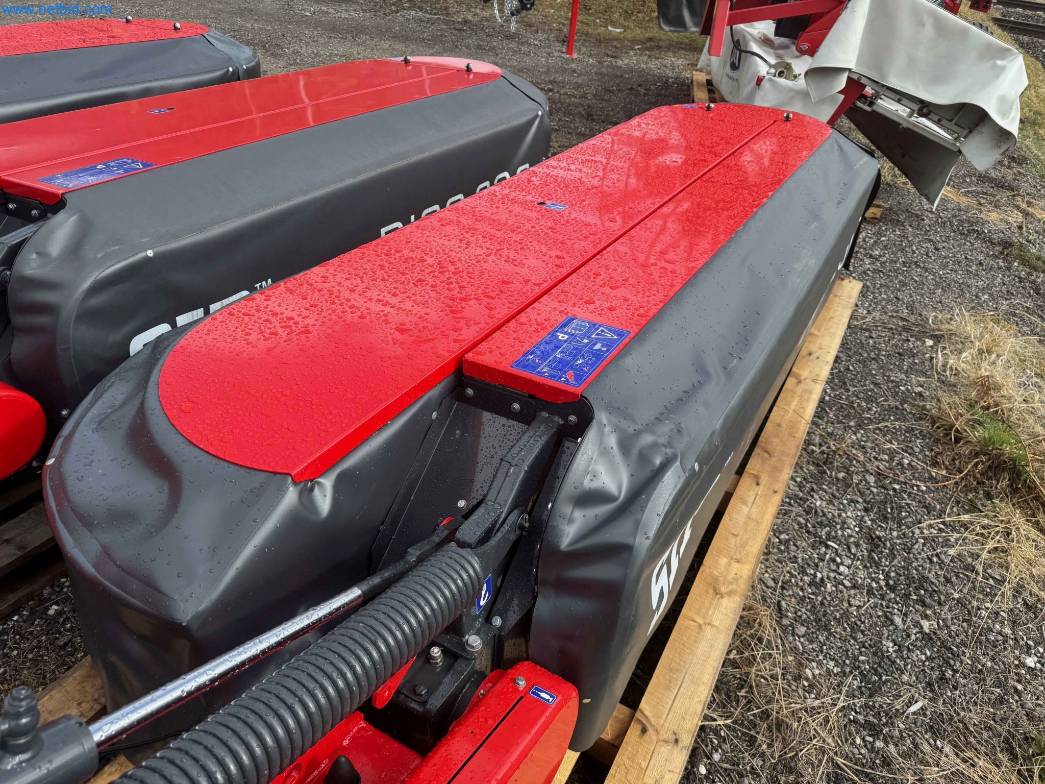 Kmetijski pripomočki in prikolice kot novi-6