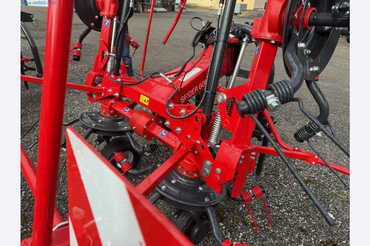 Kmetijski pripomočki in prikolice kot novi-10