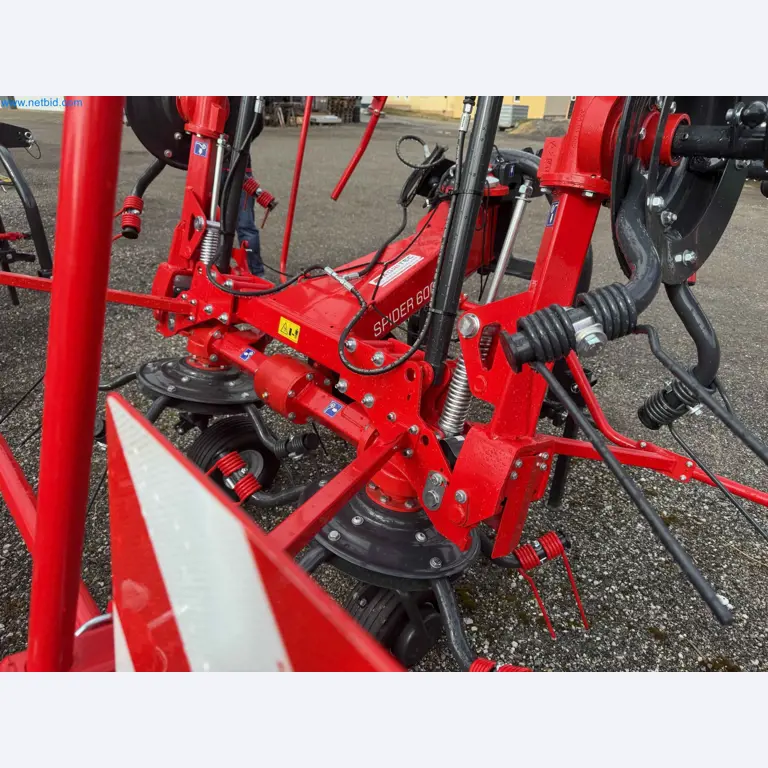 Kmetijski pripomočki in prikolice kot novi-10