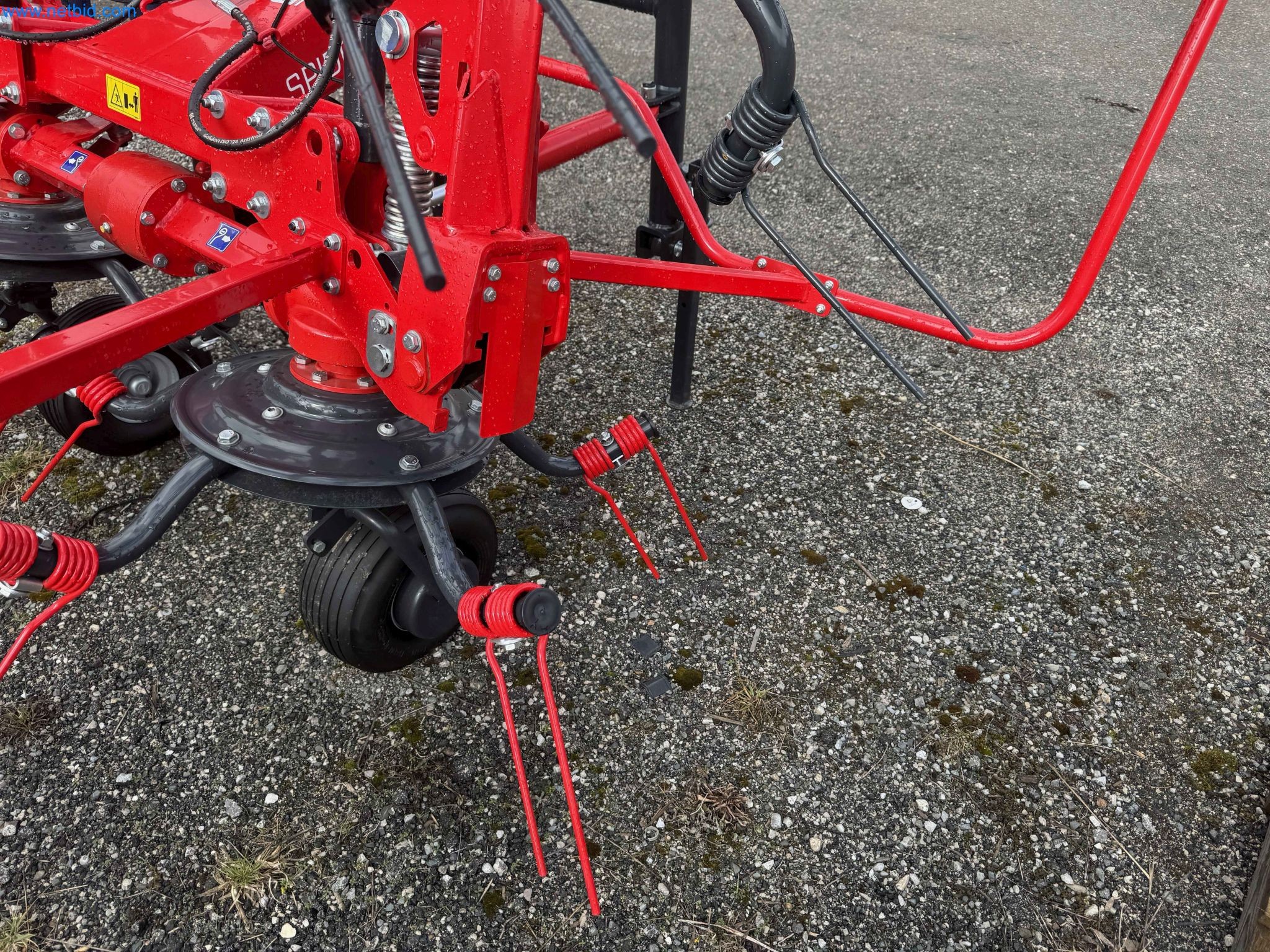 Kmetijski pripomočki in prikolice kot novi-11