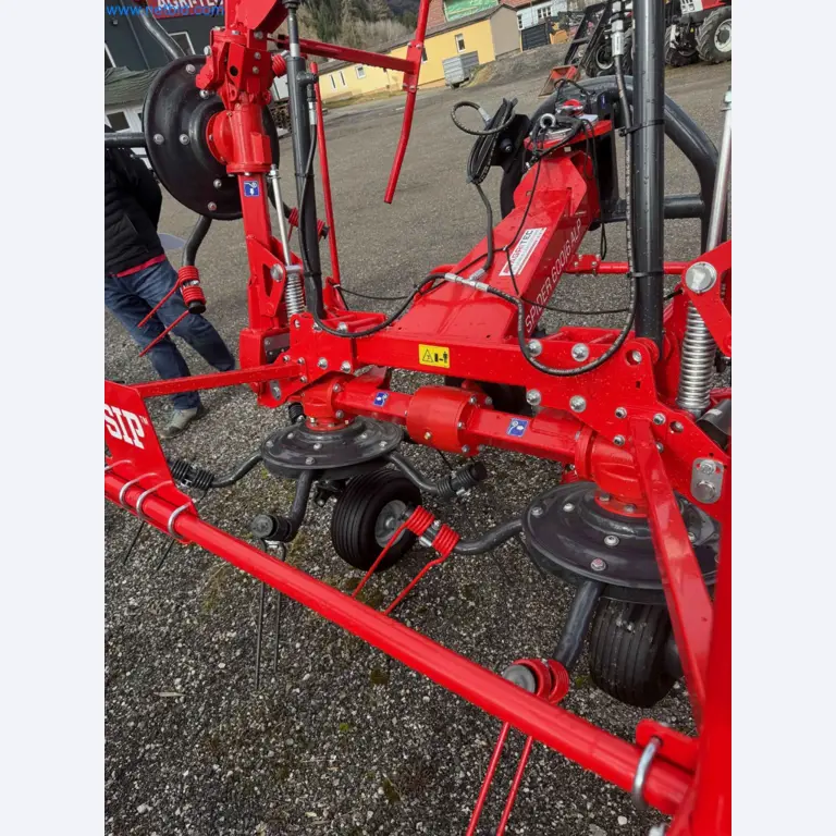 Kmetijski pripomočki in prikolice kot novi-15