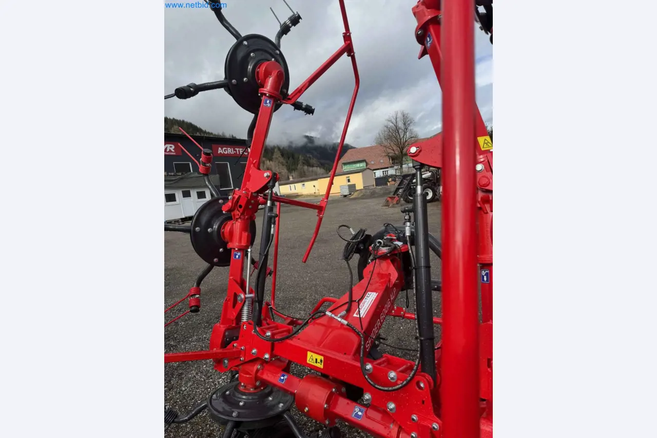 Kmetijski pripomočki in prikolice kot novi-17