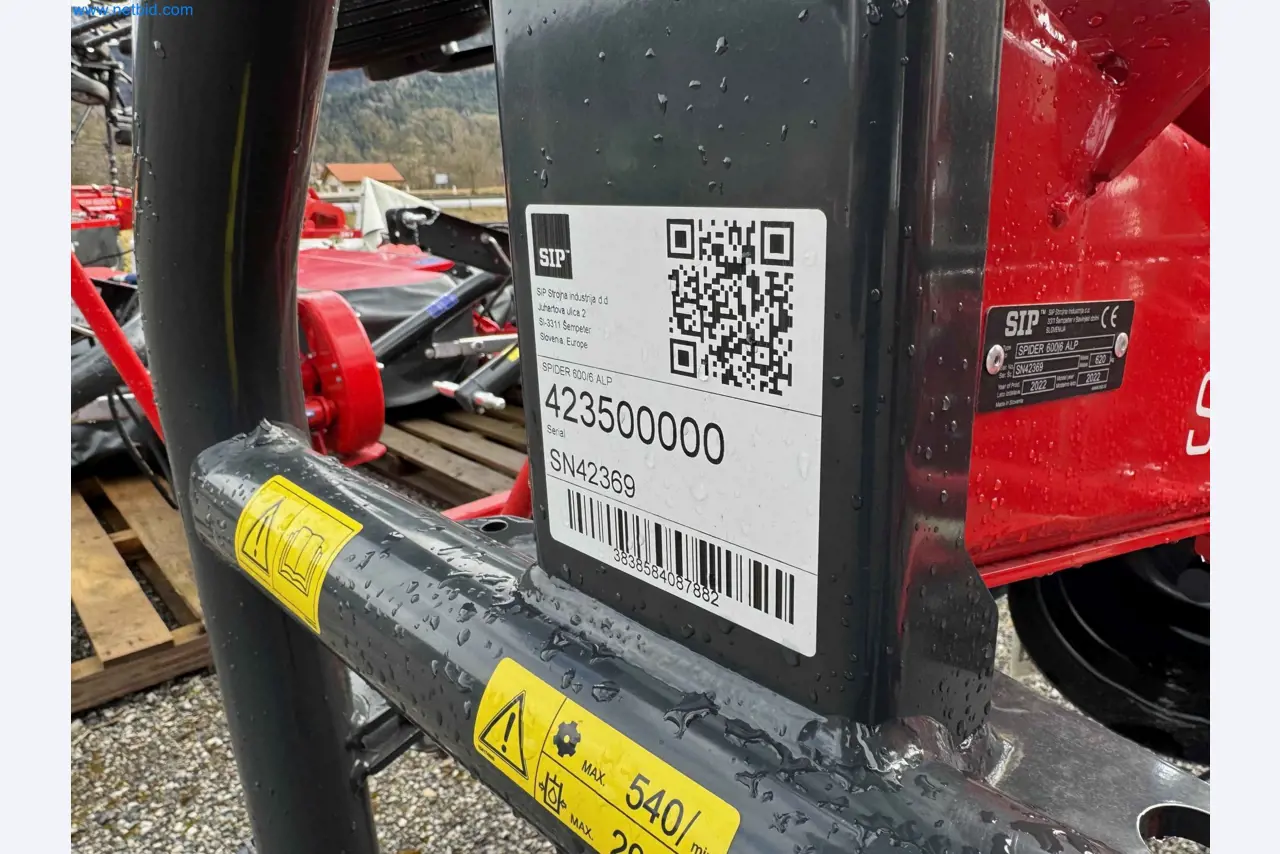 Kmetijski pripomočki in prikolice kot novi-23